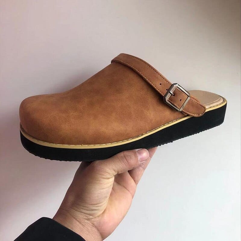 DONACCI Leather Clogs